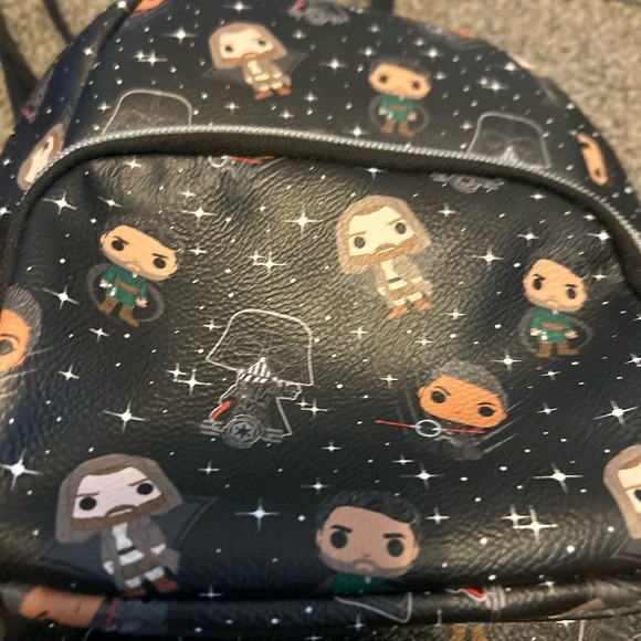 Star Wars mini backpack w/adjustable straps one zipper picket and 2 side pockets main image 4